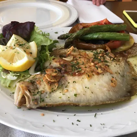 Restaurante La Alhama Отель