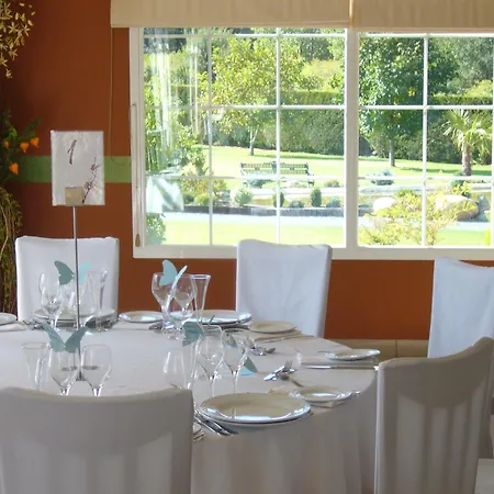 Restaurante La Alhama Медина де Помар
