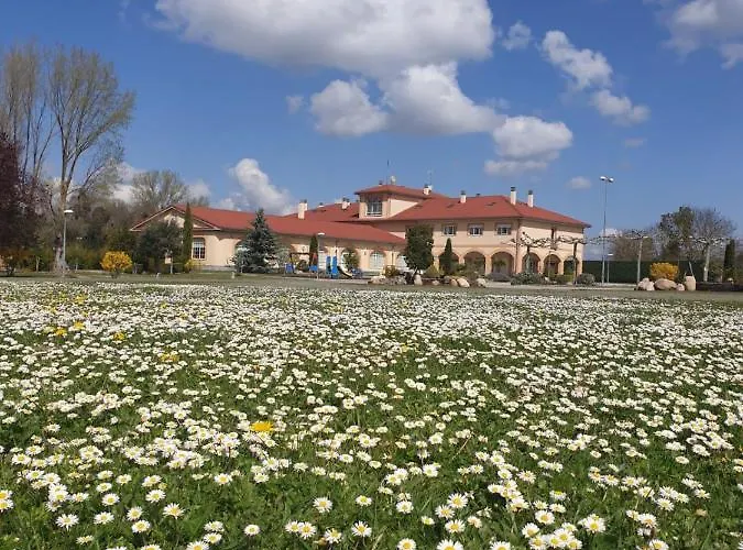 Restaurante La Alhama 3* 메디나 데 포마르